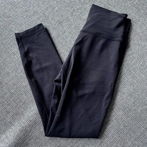 Lululemon Wunder Train High Rise Tight 25”